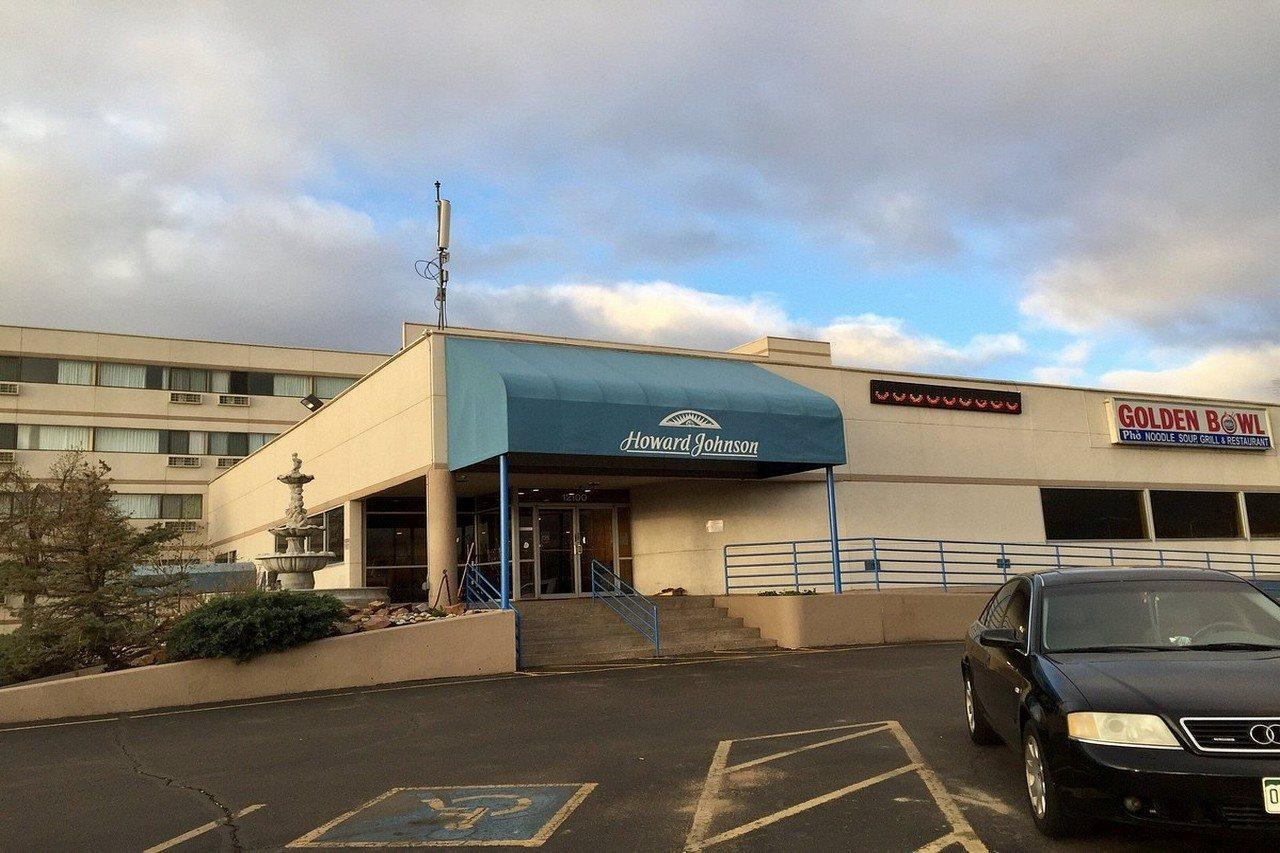 Howard Johnson By Wyndham Denver West Wheat Ridge Exterior photo